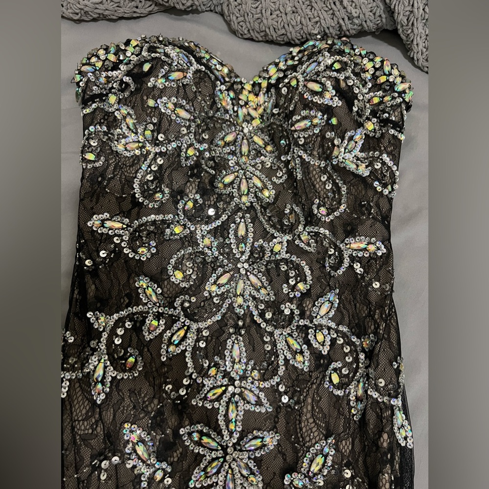 Prom Dress - Picture 2 of 4